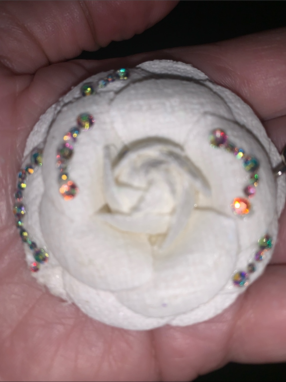 Crystal ab camellia purse/bag charm Keychain - Picture 4 of 4